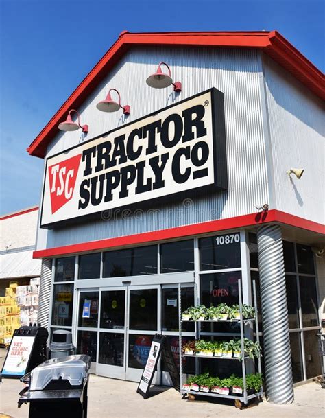 Tractor supply bristol va. Tractor Supply Co. is a store, home goods store and hardware store based in Bristol, Virginia. Tractor Supply Co. is located at 13113 Lee Highway. You can find Tractor Supply Co. opening hours, address, driving directions and map, phone numbers and photos. 