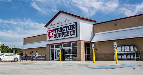  Locate store hours, directions, address and phone number for the Tractor Supply Company store in Valley Center, CA. We carry products for lawn and garden, livestock, pet care, equine, and more! 