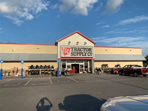 Tractor supply cedartown ga. Tractor supply stores play a crucial role in the agricultural industry by providing farmers, ranchers, and homeowners with essential equipment, tools, and supplies. In today’s digi... 