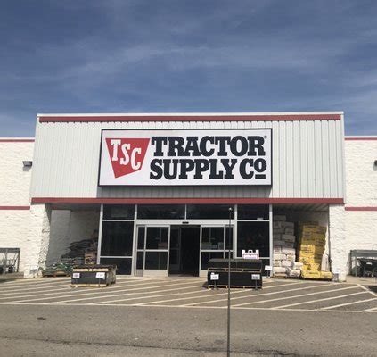 Tractor supply commerce ga. 