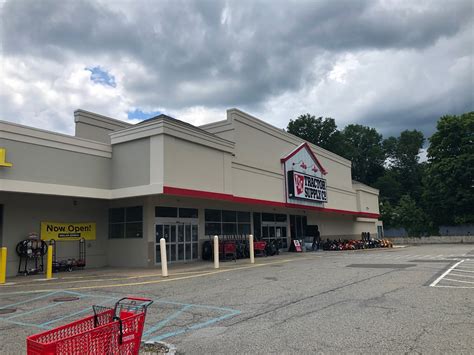 Locate store hours, directions, address and phone number for the Tractor Supply Company store in Waretown, NJ. We carry products for lawn and garden, livestock, pet care, equine, and more! . 