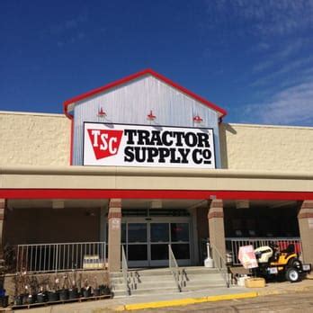 Tractor supply horn lake ms. Tractor Supply is your neighborhood rural lifestyle store, providing pet supplies, livestock feed, power equipment, workwear & more. Our team of experts, better known as your neighbors, is proud to bring you the products and seasoned advice you need. Address: 6915 Windchase Dr , Horn Lake 38637, MS, US. Phone: (662) 536-3650. 