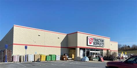 Tractor Supply Co of Lebanon, KY. 507 West Ma