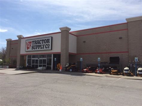 Tractor supply lees summit. Things To Know About Tractor supply lees summit. 