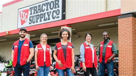 Oct 11, 2022 · “Importantly, Tractor Supply is on track to achieve several monumental milestones in the growth of our company including annual revenues in excess of $14 billion, a store base of over 2,100 ... . 