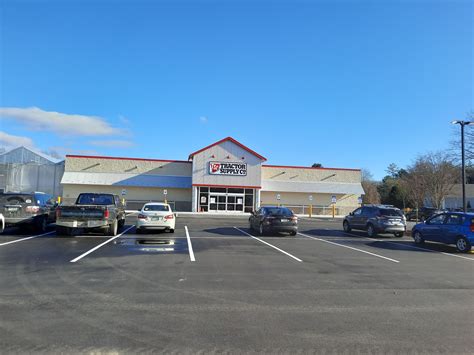 Tractor supply rutland vt. Tractor Supply Co. Fence-Sales, Service & Contractors Farm Equipment Compressors. Website. 84 Years. in Business (802) 747-4759. ... Center Rutland, VT 05736. OPEN NOW. 