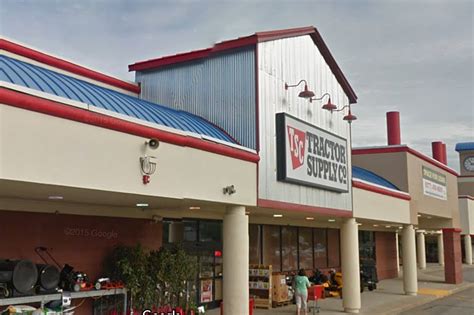 Tractor supply swansea. Tractor Supply in Swansea. Store Details. 207 Swansea Mall Dr. Swansea, Massachusetts 02777. Phone: (508) 673-5000. Map & Directions Website. Regular Store Hours. Monday - … 