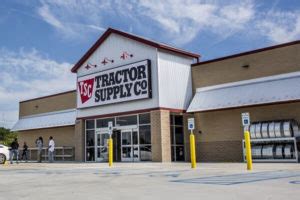 BRENTWOOD, Tenn., October 23, 2023--Tractor Supply Company (NASDAQ: TSCO), the largest rural lifestyle retailer in the United States, will honor active and former military members and their .... 