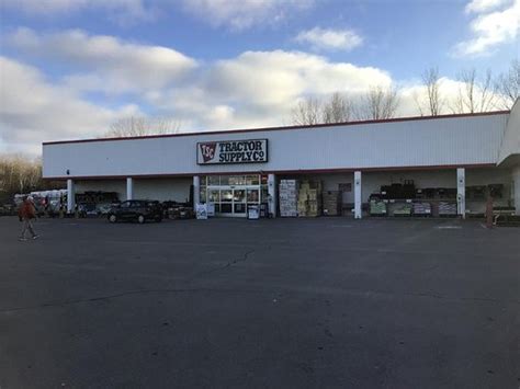 Tractor supply watertown ny. Sign up for our newsletter and be notified of new flyers, sales, and events! 