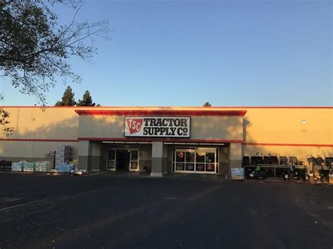 Tractor supply yuba city. Cashier (Former Employee) - Yuba City, CA - March 11, 2020. I worked for tractor supply for 3 years , and not once did I ever feel appreciated . They told me from the beginning there would be countless ways to move up in this company and not once was I ever promoted or given a raise because I “deserved it” . I even threatened to quit my job ... 