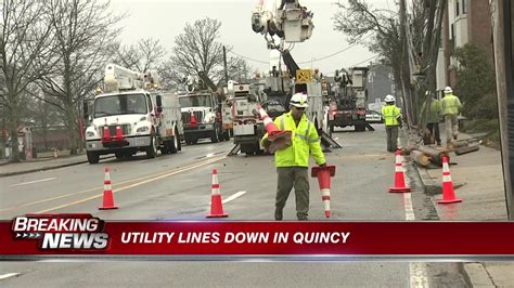 Tractor trailer takes down power lines in Quincy