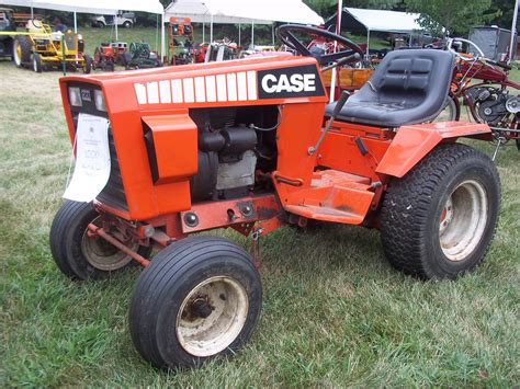 Tractordata case. Total built: 3,213. Original price: $4,000 (1960 ) Often referred to as the Case 600B, the Case 611-B was the row-crop version of the 600B series which also included a standard front and an orchard variant. The 611-B could be fitted with either a tricycle front or an adjustable wide front. The Case-O-Matic transmission was standard equipment ... 
