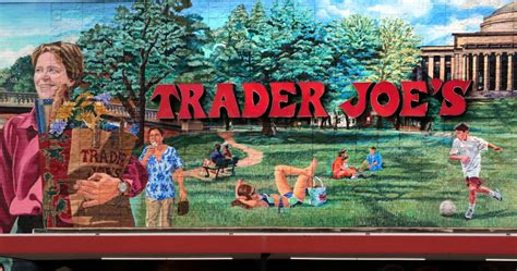 Trader Joe's cashiers have a reputation for flirting. CEO says there's a good reason