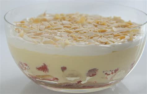 Traditional English Trifle - Delia Smith Natalie Dunn