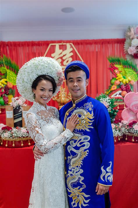 Traditional vietnamese wedding. In traditional Vietnamese wedding culture, the tea ceremony is the beginning step of the entire wedding process. When a couple decides to get married, the future bride’s mother will go to take advice from a Buddhist monk or a well-respected fortune teller. Based on the couple’s horoscopes, this person will determine “suitable” dates for ... 