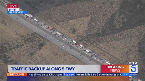 Traffic collision leads to 29-mile backup along 5 Freeway near Grapevine