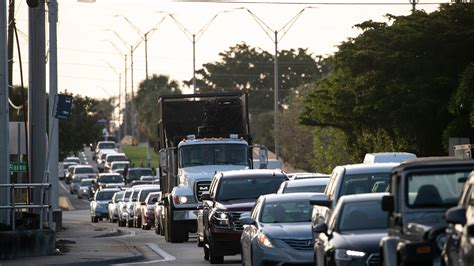 Traffic fort myers. Get the latest breaking news. NBC2 (WBBH) gives you online, anytime access to the biggest Southwest Florida news and weather of the day in Fort Myers, Cape Coral, Naples, Punta Gorda. 