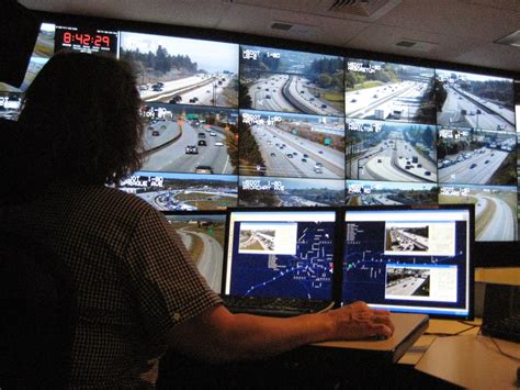 List of traffic cameras and their live feeds. Signing up with 511 GA. Creating an account is NOT mandatory on this website; however if you do, you’ll be able to personalize your experience and receive traffic alerts..