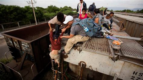 Tragedia de migrantes rumbo a EEUU: un niño y cuatro adultos mueren en accidente en México