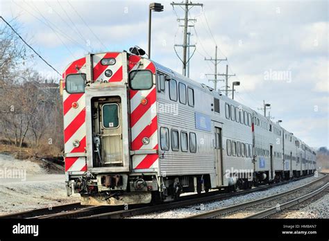 Chicago Union Station to Elgin. Train schedule May 24, 2024 at 