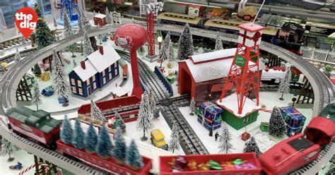 Trainland - Atlas Model Trains Comes To TrainLand And Shows Off Their New N Scale ALP-45DP And N Scale SD60Ehttps://www.trainworld.com Music Copy Rights belong to "Cage ...