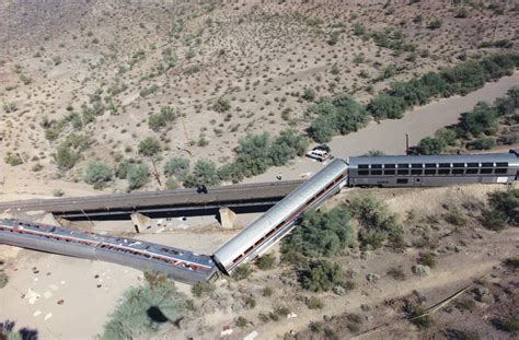 Trains derail in Washington, Arizona; no injuries