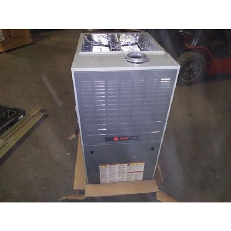 Trane’s XV80 furnace is a mid-range gas furnace that takes comfort seriously. At Fire & Ice, the Trane XV80 furnace is one of our most popular models. Our customers appreciate that it can offer mid-range heating with boosted comfort. The XV80 also works well for many mid-sized budgets..