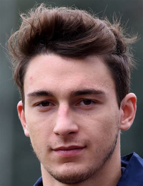 Wilfried Gnonto, 20, from Italy Leeds United, since 2022 Left Winger Market value: €16.00m * Nov 5, 2003 in Verbania, Italy Wilfried Gnonto - Player profile 23/24 | Transfermarkt News