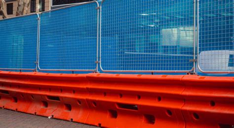 Transform your barriers with modular anti-gawk screens - Jaybro