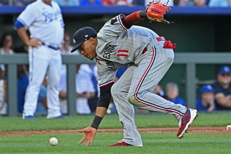 Transition to third base a work in progress for Twins’ Jorge Polanco
