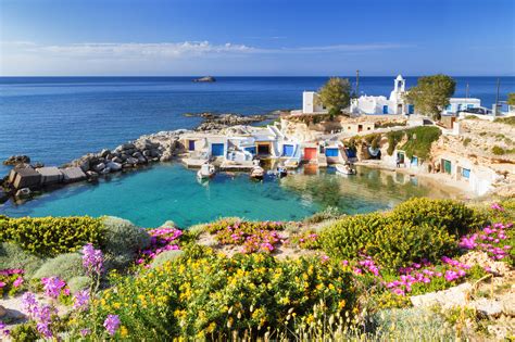 Travel greece. In brief, the best way to travel to Greece is by plane. The most popular international airports are located in Athens, Thessaloniki, Santorini, Mykonos and Heraklion. To move around, … 