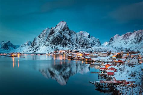 Travel to norway. Learn about the seasons and weather in Norway and how they affect your travel plans. Find out the pros and cons of summer, winter, spring and autumn in this … 