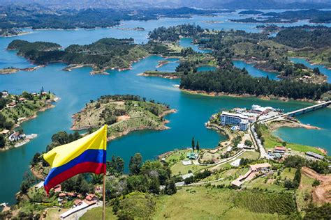 Traveling to colombia. Colombia is safe to travel, even despite the significant police presence. There is a significant police presence throughout Colombia, usually at … 