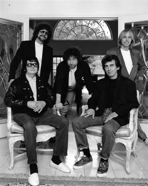 Traveling wilburys. Provided to YouTube by Universal Music GroupRunaway · The Traveling WilburysThe Traveling Wilburys Collection℗ 2007 T. Wilbury Limited., Exclusively Licensed... 