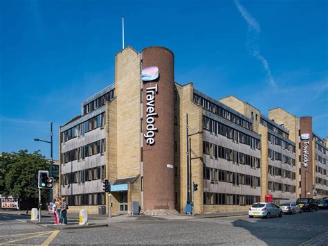From AU$72 per night on Tripadvisor: Travelodge Edinburgh Airport Ratho Station Hotel, Edinburgh. See 2,175 traveller reviews, 187 photos, and cheap rates for Travelodge Edinburgh Airport Ratho Station Hotel, ranked #102 of 169 hotels in Edinburgh and rated 4 of 5 at Tripadvisor.. 