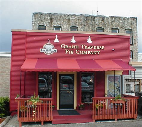 Traverse pie company. Grand Traverse Pie Company, 525 W Front St, Traverse City, MI 49684, 169 Photos, Mon - 8:00 am - 6:00 pm, Tue - 8:00 am - 6:00 pm, Wed - 8:00 am - 6:00 pm, Thu - 8:00 ... 