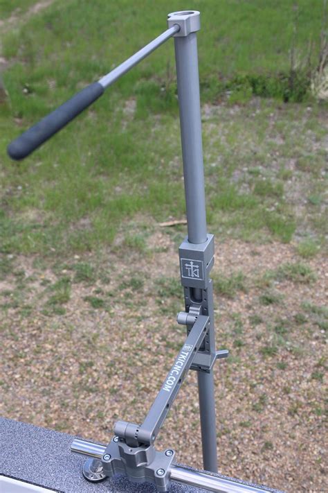 Traxstech livescope mount. Thus, having a separately deployable pole to mount a LiveScope transducer to is invaluable to getting the full potential out of the LiveScope system. It allows the trolling motor to stay on Spot ... 