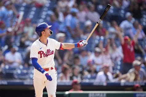 Trea Turner thanks Phillies fans for support on billboards throughout Philadelphia