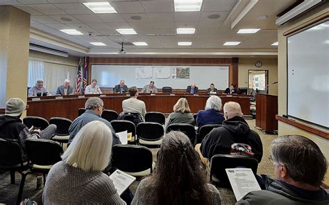 Treasurer outdated warrants.  Warrants -- presentation and cancellation.  Banking...