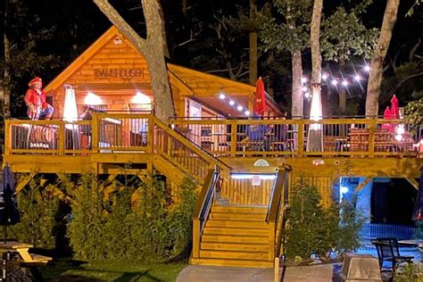 Top 10 Best Towne Tavern Treehouse in Pembroke, MA - January 2024 - Yelp - Towne Tavern And Treehouse, The Tree House Tavern & Bistro, The Lobster Pot, Trafford Restaurant, Roast House Pub & Restaurant, Trinity Brewhouse