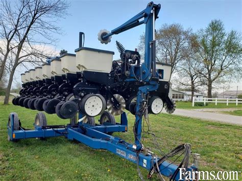 Tree planter for sale craigslist. craigslist Farm & Garden for sale in Sioux Falls / SE SD. see also. IH 340 utility 3 point , extra rims for case and Farmall. ... GOODBYE Neighbors!-INSTANT TREE PRIVACY WALL-Grows 6-10ft 1st season. $40. Erhard Kuhn Knight Manure Spreader. ... $600. Inwood JD 7000 4 row wide planter. $3,300. Inwood Oliver 546 - 6 bottom plow. $1,100. Inwood ... 
