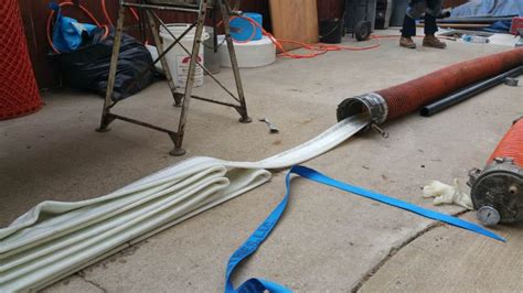 Trenchless pipe lining. The total price depend on how much pipe is replaced; for example, 30ft of pipe at the median cost of $165 will be $4,950. Pipe bursting – $60 to $200 per linear foot. Pipe bursting can replace 600ft+ of pipe. For example, 30ft of pipe at the median cost of $130 will be $3,900. Pipe Bursting is usually cheaper than Pipe Lining. 