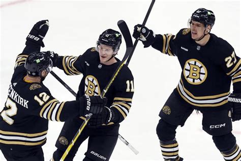 Trent Frederic scores 2 goals, David Pastrnak gets 24th as Bruins beat Lightning 7-3