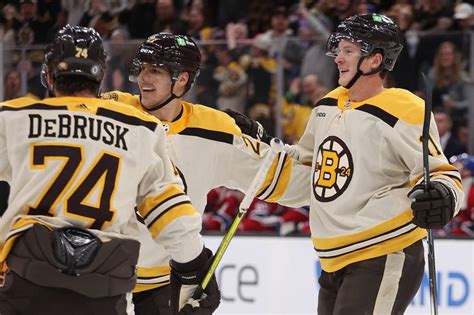 Trent Frederic scores twice as the Bruins roll past the Canadiens 5-2