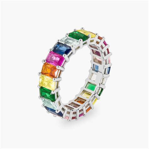Trescolori - Easily track your Tres Colori Jewelry order. Stay updated on your purchase's status from dispatch to delivery.