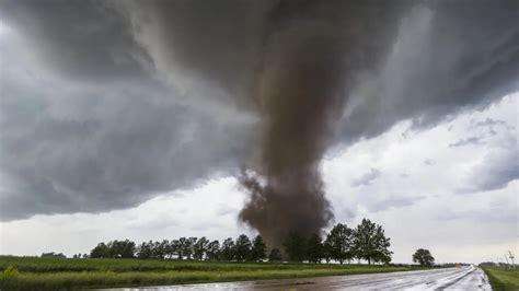 Tri state tornado size.  With its width of Discover 12 fascinating facts about the d...