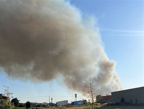 Tri-Cities firefighters battled wildfire near Southridge High Tri ...