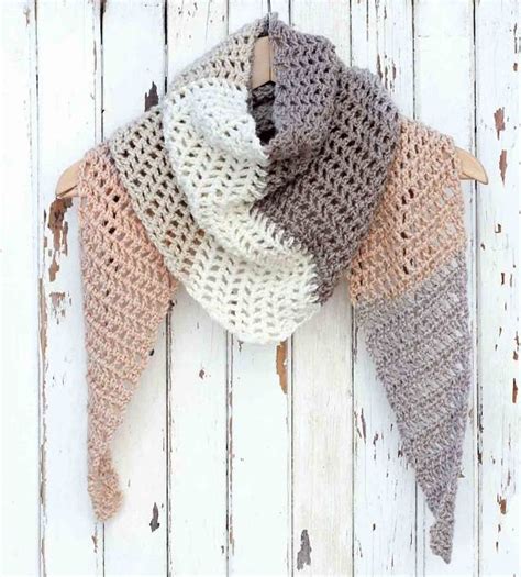 Triangle Scarf and Pattern