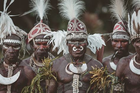 Tribal papua new guinea. The Fore (/ ˈ f ɔːr eɪ /) people live in the Okapa District of the Eastern Highlands Province, Papua New Guinea.There are approximately 20,000 Fore who are separated by the Wanevinti Mountains into the North Fore and South Fore regions. Their main form of subsistence is slash-and-burn farming.The Fore language has three distinct dialects and … 