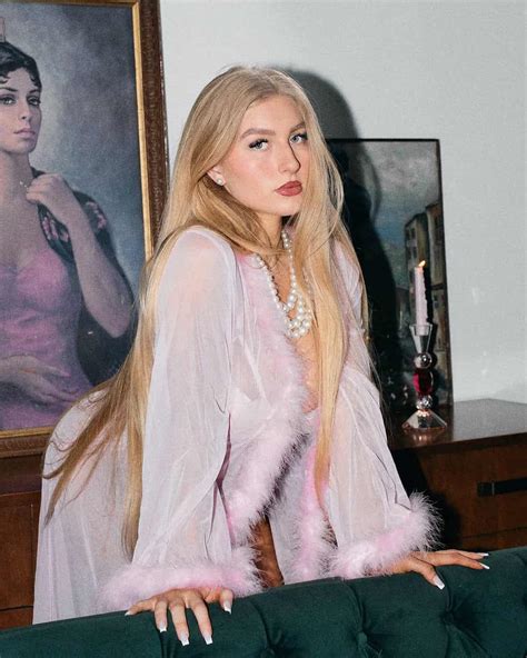 Trinityy.Raine Leaked PORN 211 Photos